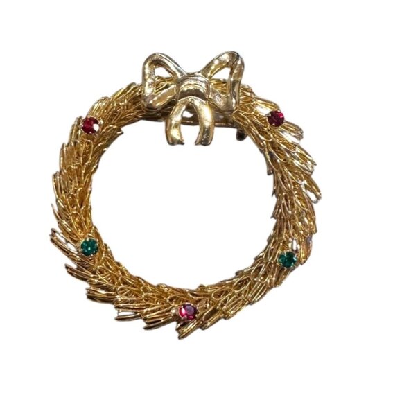 Vintage Gold Tone Wreath Brooch Bow Red Green Rhinestones Christmas Jewelry - Picture 3 of 12